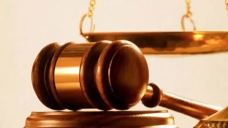 Житель Кызылорды в ссоре разбил своему дяде голову телевизором