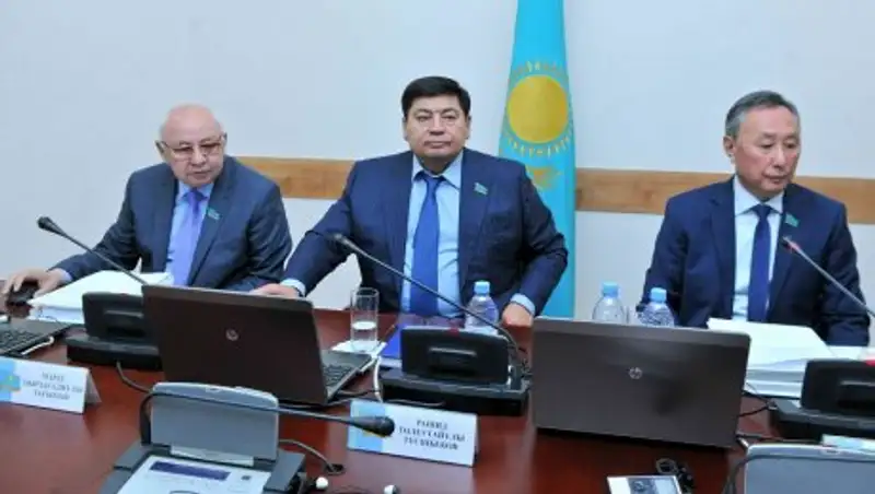 Поправки в законодательство в сфере интеллектуальной собственности рассмотрели в Сенате