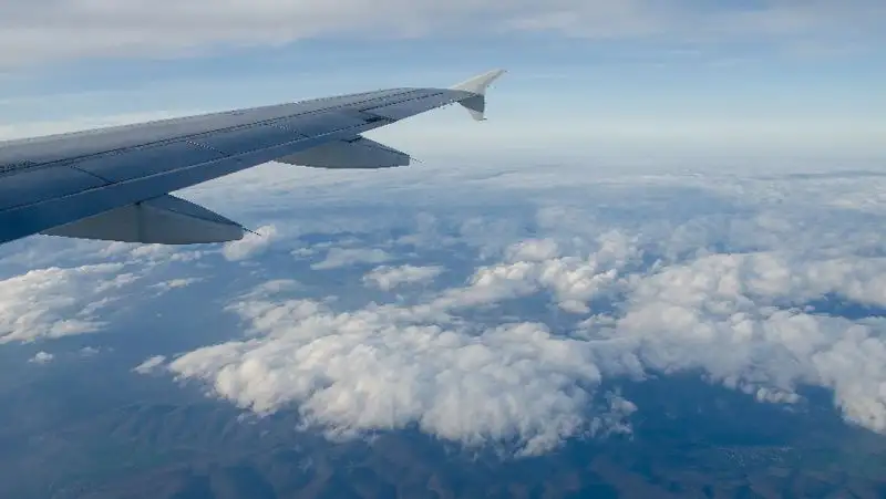 Пьяный пассажир рейса "Астана-Алматы" пошутил о бомбе