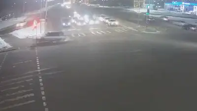 кадр из видео, фото - Новости Zakon.kz от 13.01.2020 17:50