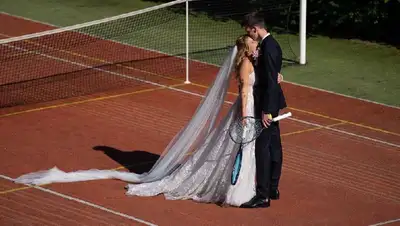 Теннис Бракосочетание на корте, фото - Новости Zakon.kz от 18.07.2022 16:15