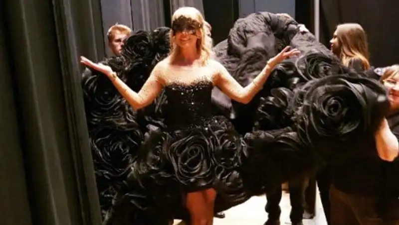 Басков подарил Валерии платье за полтора миллиона