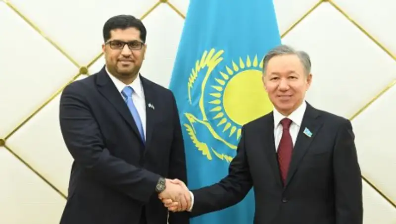 Н.Нигматулин принял посла ОАЭ