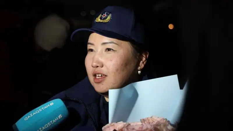 Как встречали спасателей, вернувшихся из Турции, фото - Новости Zakon.kz от 19.02.2023 08:21