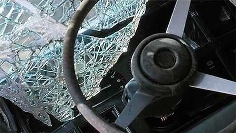 Газель загорелась после столкновения с КамАЗом в Костанайской области