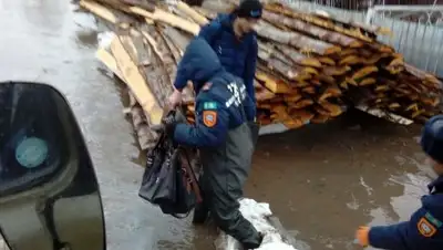 Пресс-служба Комитета по чрезвычайным ситуациям МВД РК, фото - Новости Zakon.kz от 31.03.2018 13:16