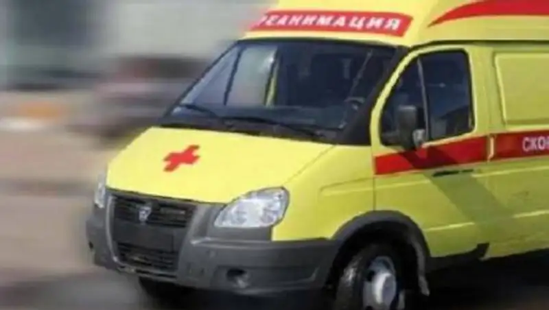 В Алматинской области задержали водителя Lexus, перегородившего дорогу "скорой"