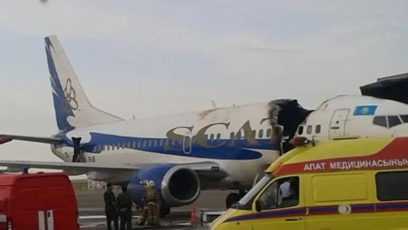 Причиной пожара в пассажирском самолете в Актау стал взрыв кислородного баллона