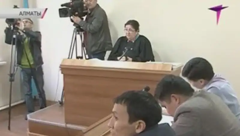 В Алматы двух полицейских обвиняют в пытках