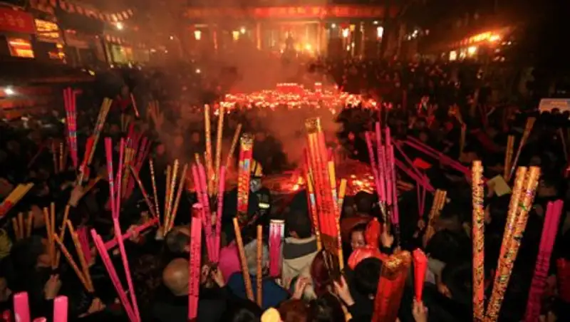 В Китае встретили год Огненного Петуха