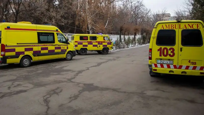 Что известно о школьнице, чье тело нашли под окнами многоэтажки в Астане