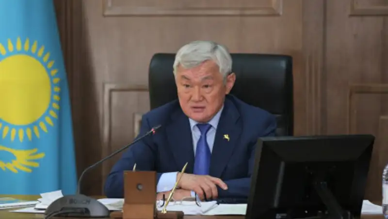 Сапарбаев рассказал, когда и кому в Казахстане повысят заработные платы