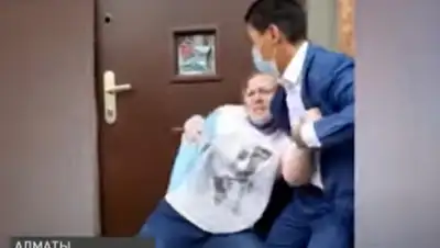 Кадр из видео, фото - Новости Zakon.kz от 04.09.2020 01:47