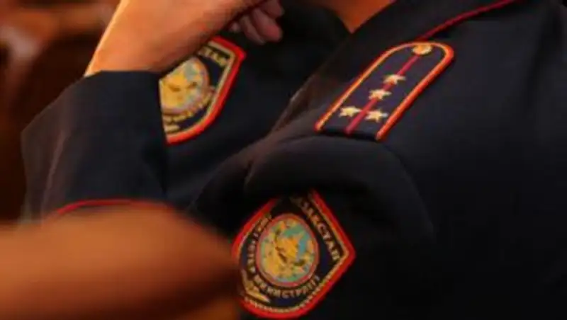 Полиция Алматы следит за порядком в пунктах сдачи ЕНТ