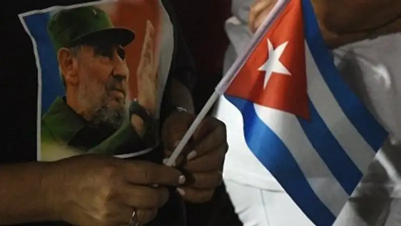Прах Фиделя Кастро захоронили на кладбище
