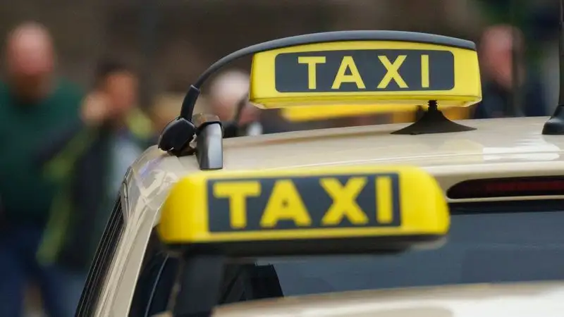 Специальные парковки для таксистов появятся в Алматы