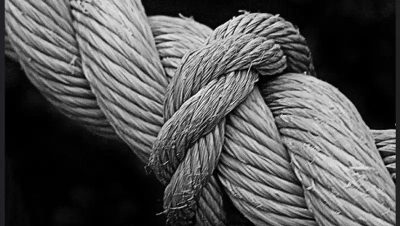 В Калининграде повесилась 20-летняя казахстанка, приехавшая в Россию в поисках работы