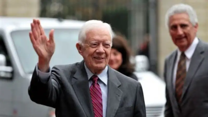 Бывший президент США перенес операцию