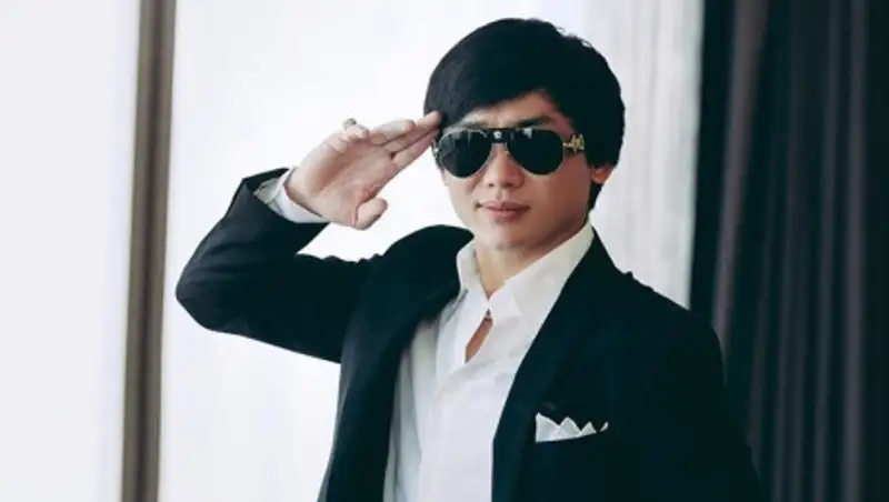 Названы гонорары казахстанских звезд эстрады после карантина