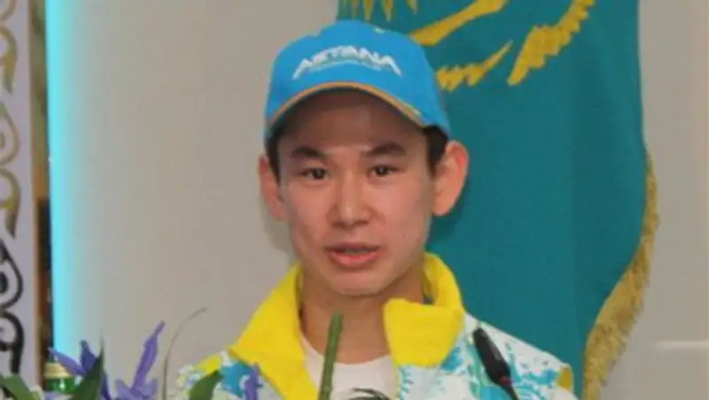 Денис Тен рассказал о своих коньках