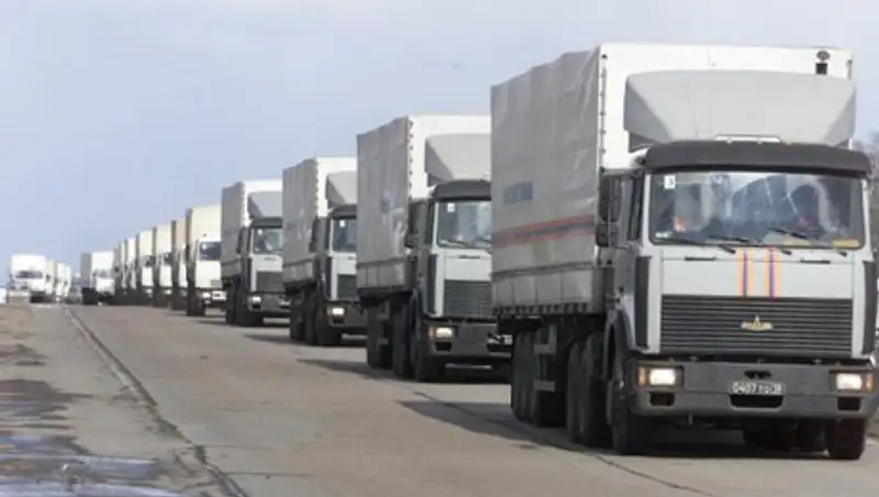 Гуманитарная колонна из РФ въехала на территорию Украины