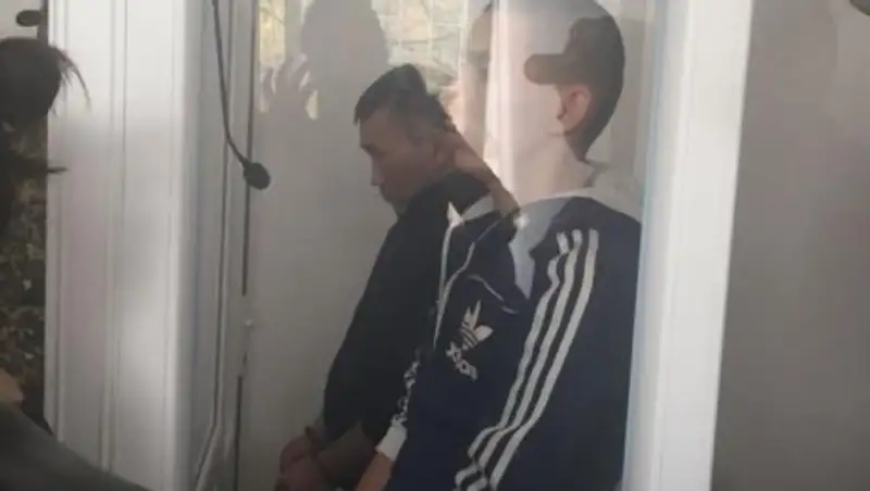 В Алматы вынесен приговор альфонсу и его сообщнику-полицейскому