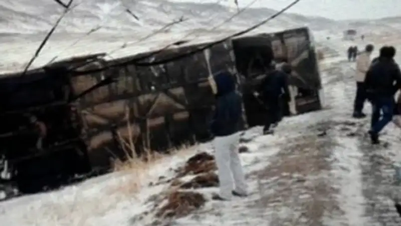 Ш&#1178;О-да жолаушы&#1171;а лы&#1179; толы автобус т&#1257;&#1187;керіліп &#1179;алды