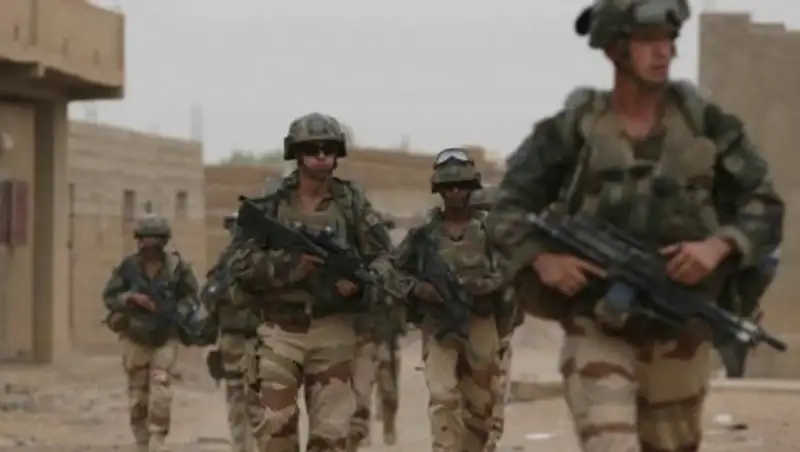 МО Франции: трое французских военных погибли при выполнении боевой задачи в Ливии