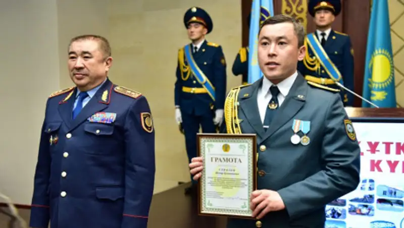 Тургумбаев поздравил спасателей с профессиональным праздником