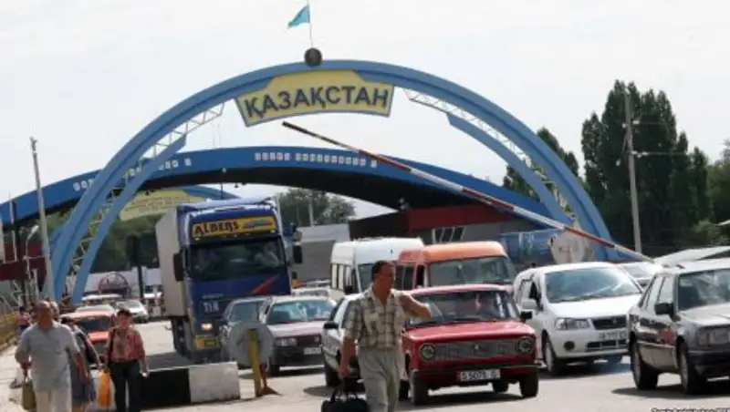 Акмолинские полицейские  разъяснили новые правила пребывания граждан Кыргызстана