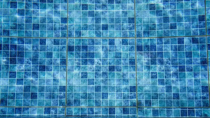 В Шымкенте годовалый ребенок утонул в бассейне