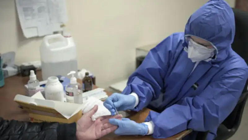 Российский врач дал рекомендации переболевшим коронавирусом