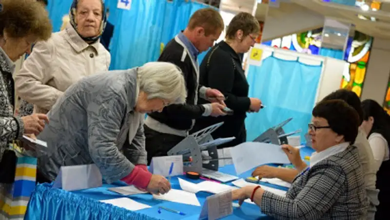 Несмотря на непогоду, павлодарцы показывают высокую явку на президентские выборы