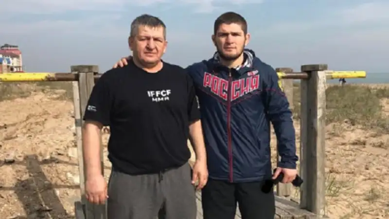 Хабиб Нурмагомедов рассказал о состоянии отца после COVID-19