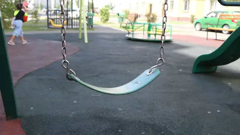 Суровое детство: горожане возмущены горкой в Талдыкоргане