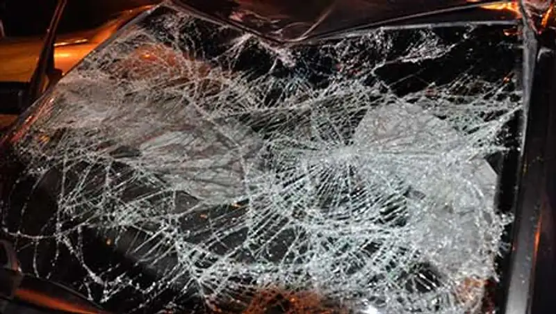 Мерседес перевернулся в Костанайской области, погиб водитель