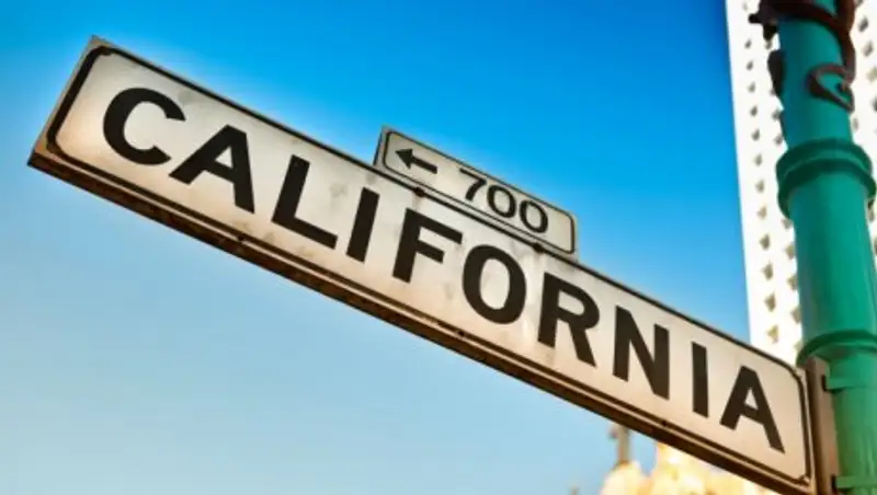 Генпрокурор США подал в суд на штат Калифорния