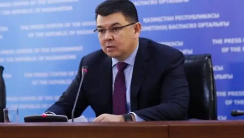 Бозумбаев призвал регионы поторопиться с заготовкой угля