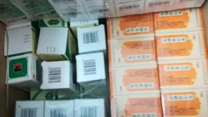 Почти 70 килограммов медикаментов пытался пронести через границу казахстанец