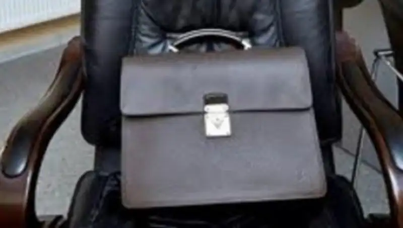 Двух чиновников в Восточном Казахстане уволят за коррупционные правонарушения