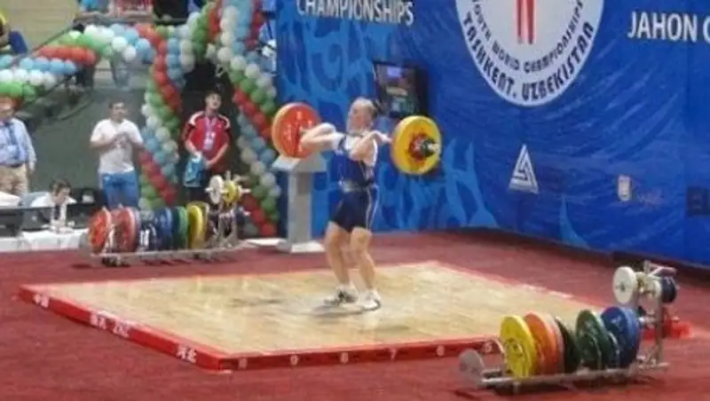 Казахстанская штангистка завоевала бронзу на юношеских Олимпийских играх