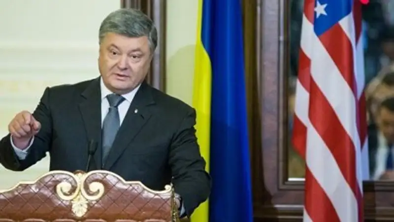 Порошенко заявил, что больше других заинтересован в снятии санкций с России