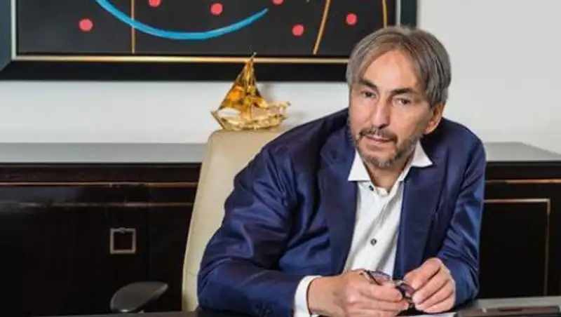 Российский миллиардер пытался покончить с собой