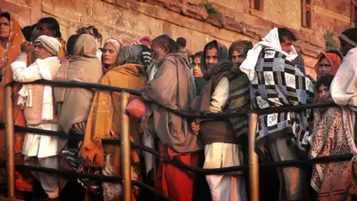 Число погибших превысило 90, фото - Новости Zakon.kz от 31.10.2022 01:39