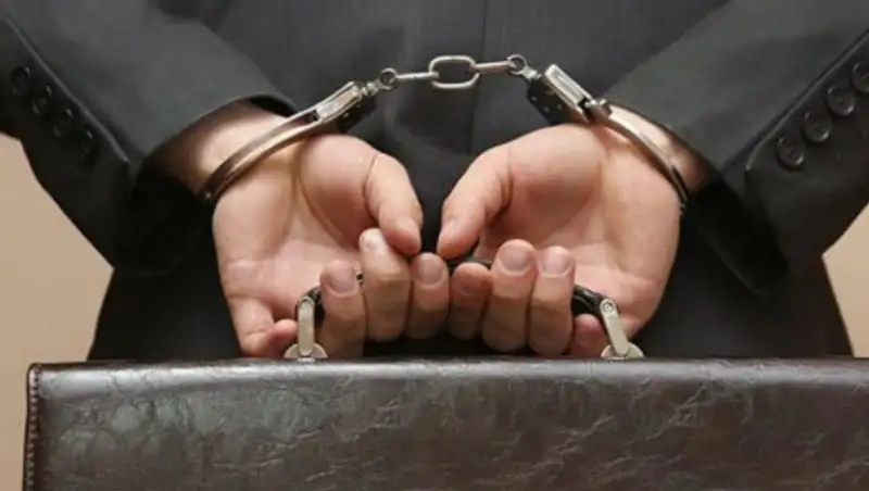 Кто и когда должен подавать в отставку за подчиненных-коррупционеров