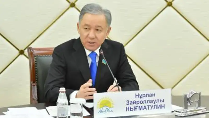 Нигматулин предложил создать Межпартийный совет при Мажилисе