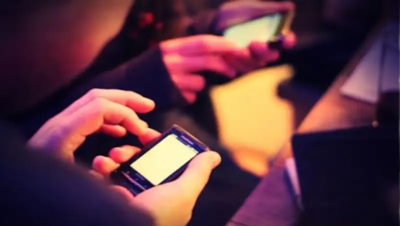 Во время антитеррористических операций будет блокироваться сотовая связь