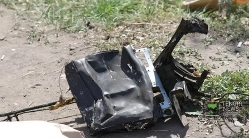 Машина взорвалась рядом с ИВС ДКНБ в Астане, фото - Новости Zakon.kz от 24.05.2011 16:14
