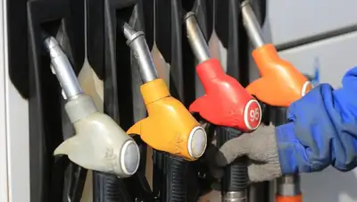 Продажа дизтопливо по высоким ценам, фото - Новости Zakon.kz от 11.08.2022 10:22