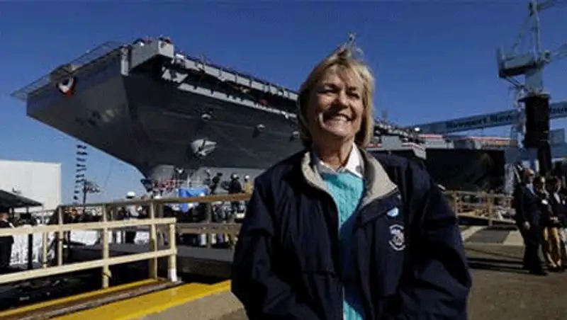 В США спущен на воду новейший авианосец «Джеральд Форд»